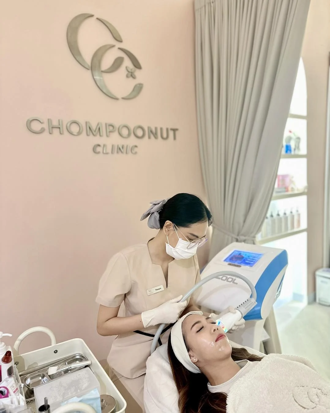 รีวิวโปรแกรม Tretment ที่ Chompoonut Clinic การฟื้นบำรุงผิวหน้าอย่างล้ำลึก โปรแกรม Treatment ใกล้ฉัน